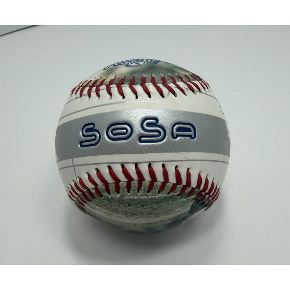 Sammy Sosa Rawlings Vintage 2000 Souvenir Baseball Chicago Cubs MLB